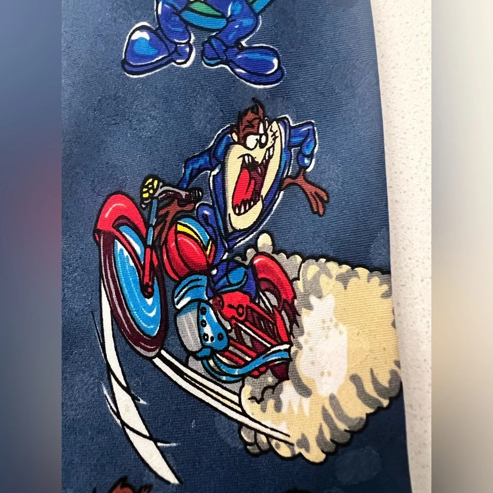 Vtg Warner Bros Looney Tunes‎ Mania Tasmanian Devil Taz Motorcycle Neck Tie
